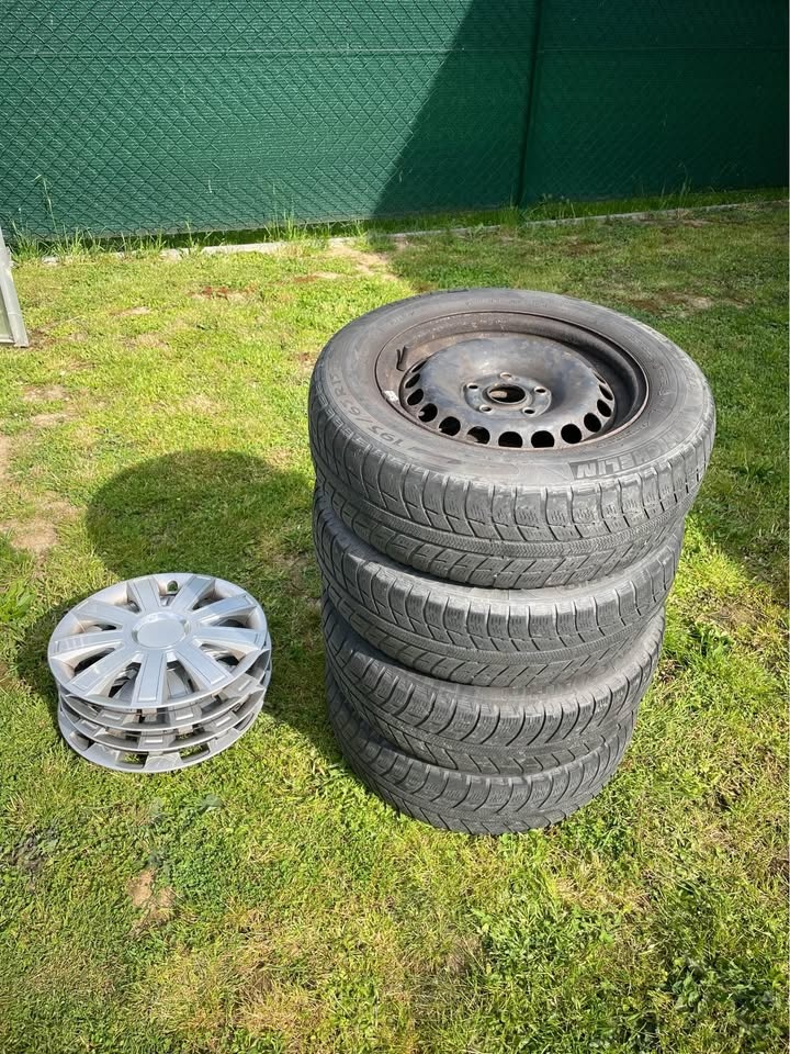 Zimní pneu Michelin + disky 195/65R15