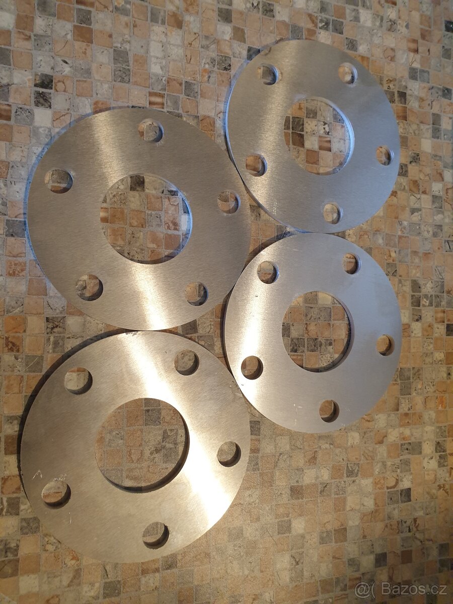 Podložky pod kola hliníkové 5x112 síla 3 , 5 , 10 mm Škoda