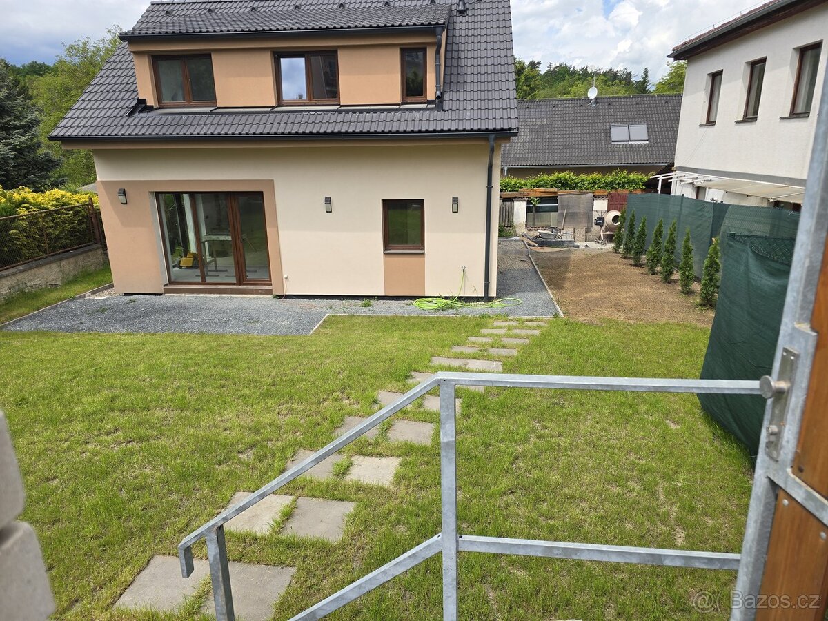 Prodej rodinného domu 144 m2, 4+kk, pozemek 431 m2, Kladno