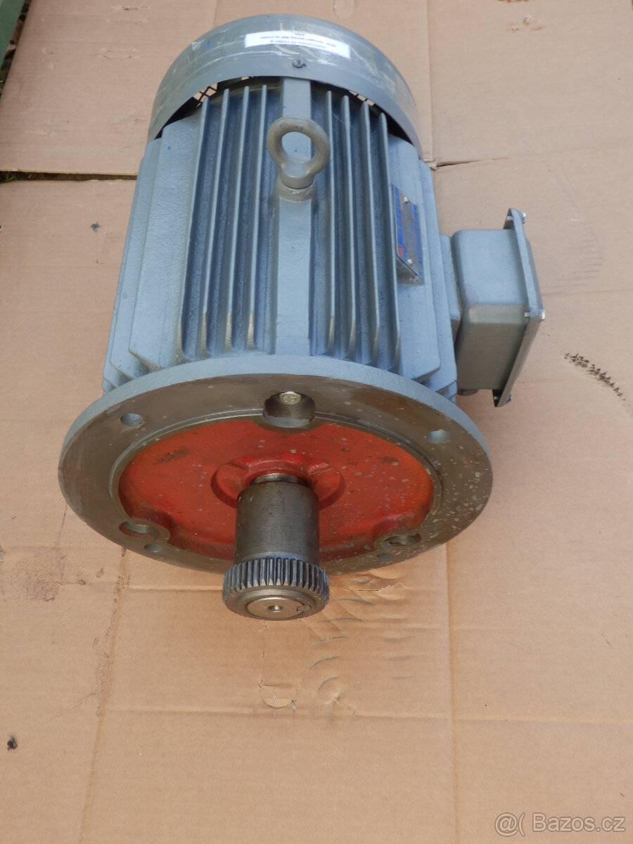 Elektromotor 4KW 960ot. Výstupní hřídel 38mm.