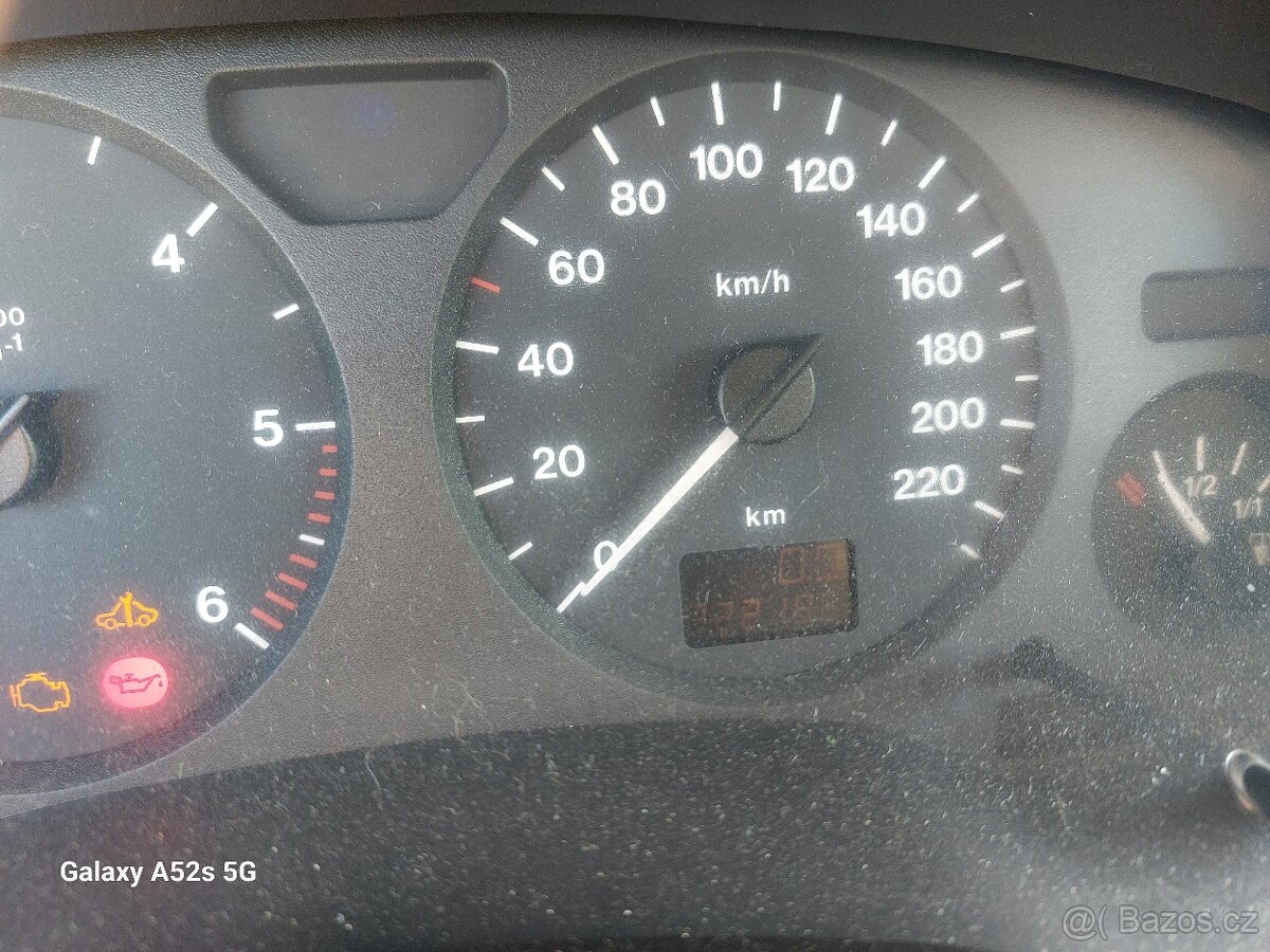 Opel zafira 2.0 nafta