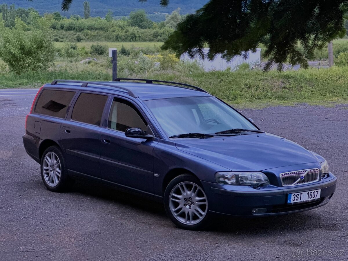 Volvo V70 2.4D5 AWD AUTOMAT 2004 282 najeto