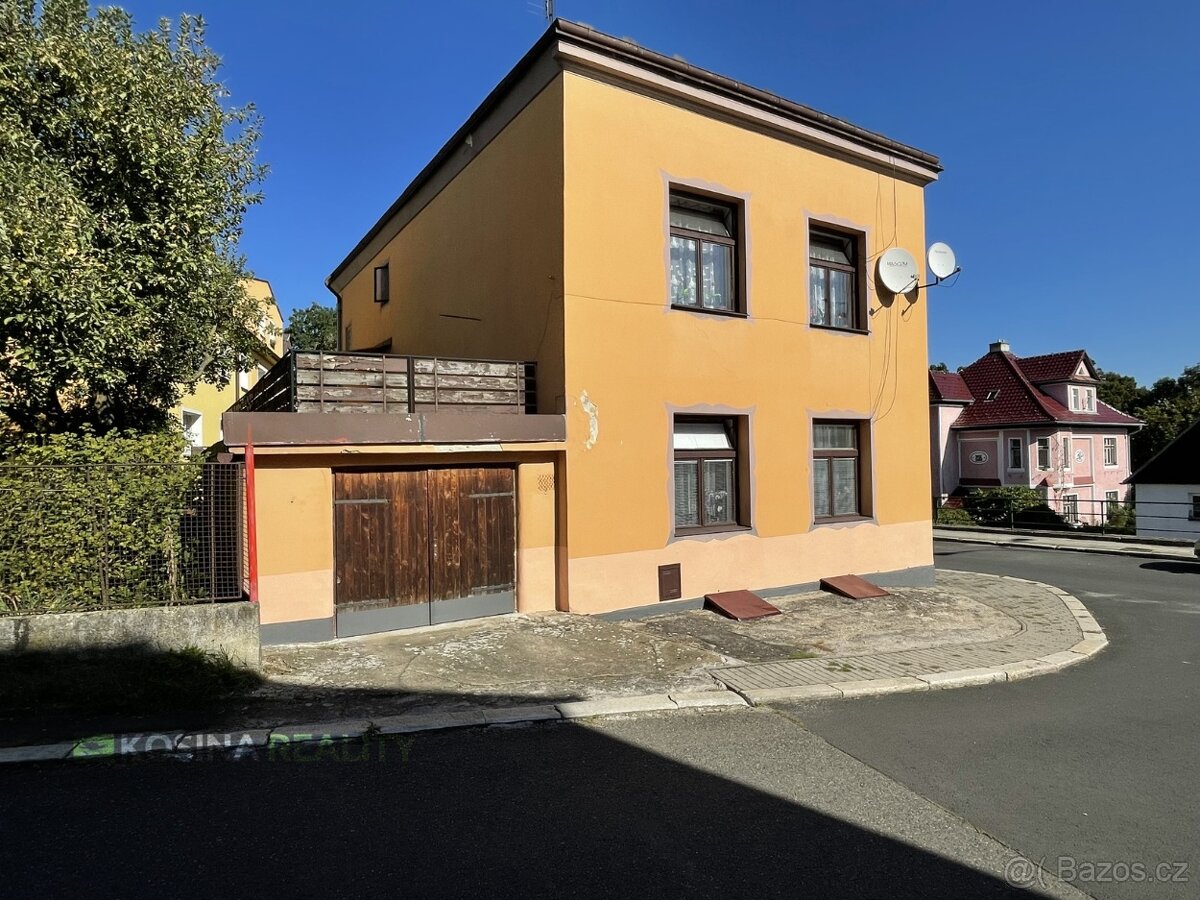Dvougenerační rodinný dům, M. J. Husa, Kynšperk nad Ohří