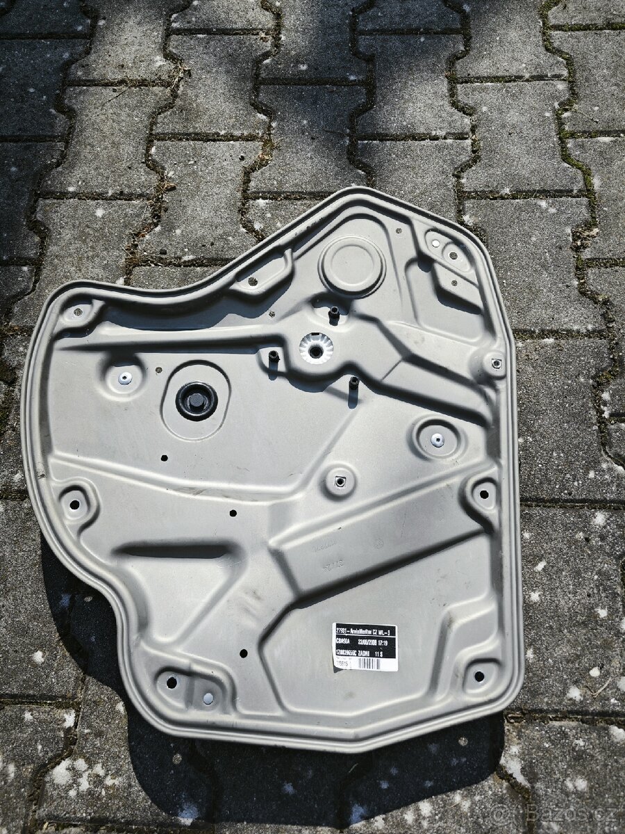 Stahovací mechanismus Škoda Octavia 2