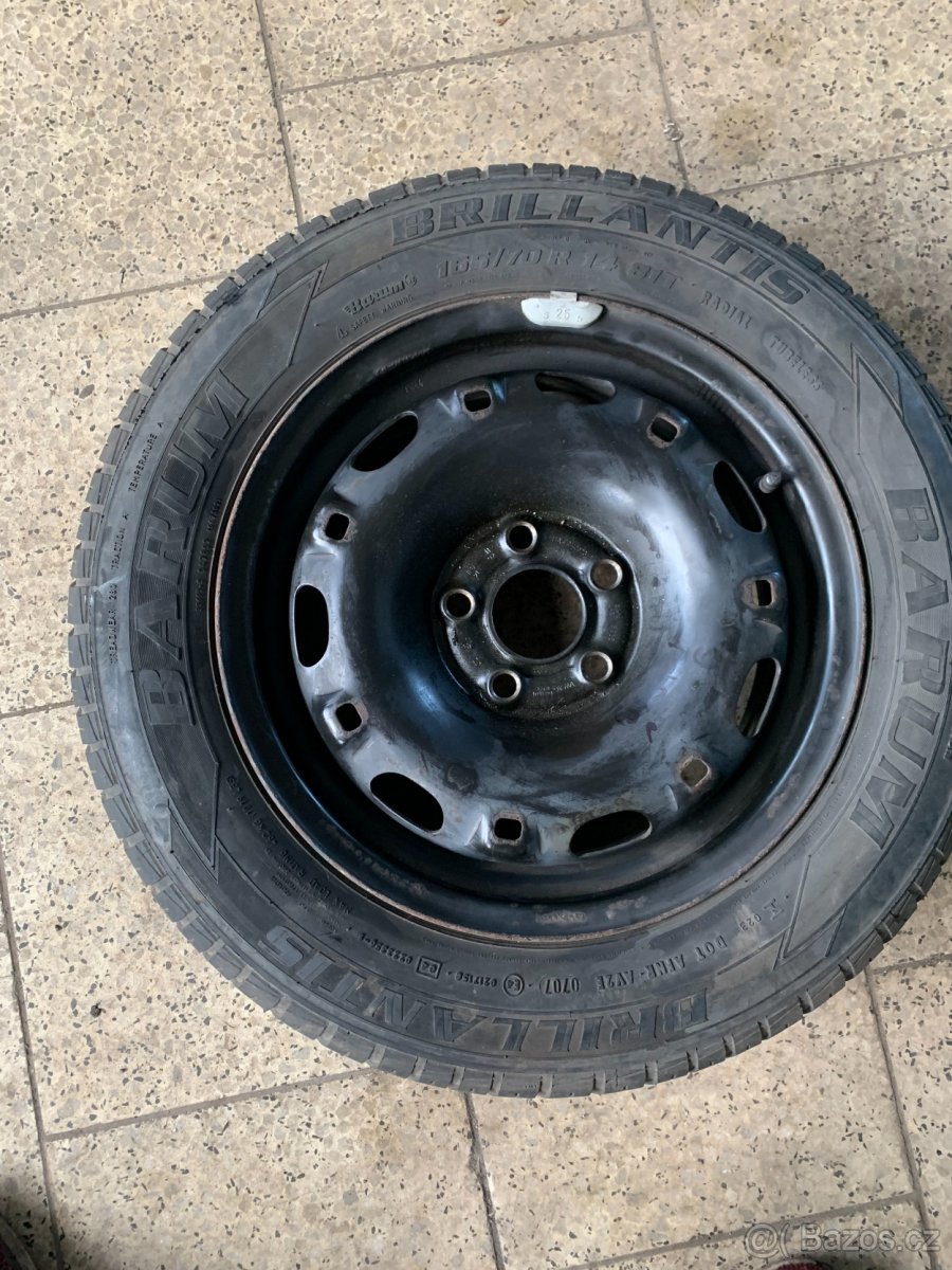 Barum letní 165/70R14 na discích Fabia 5x100