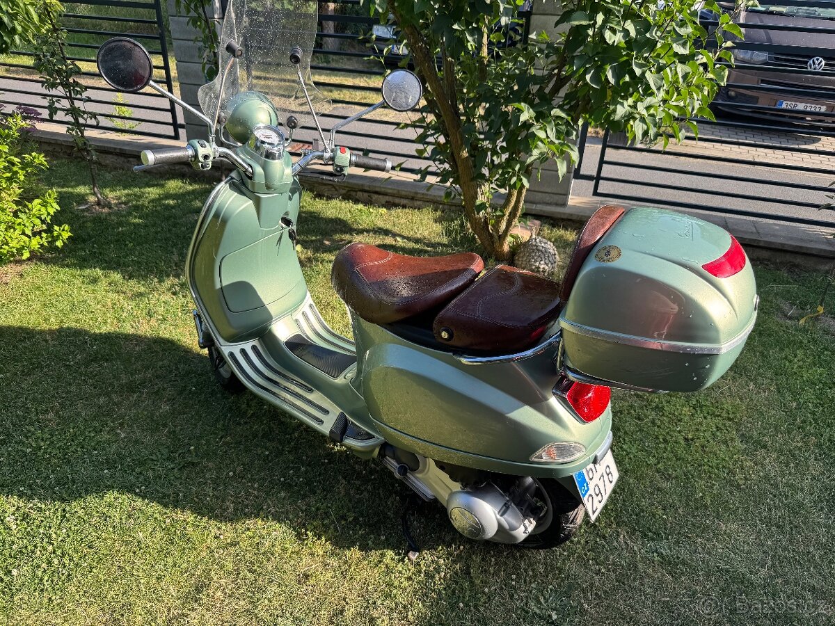 Vespa LXV125ie