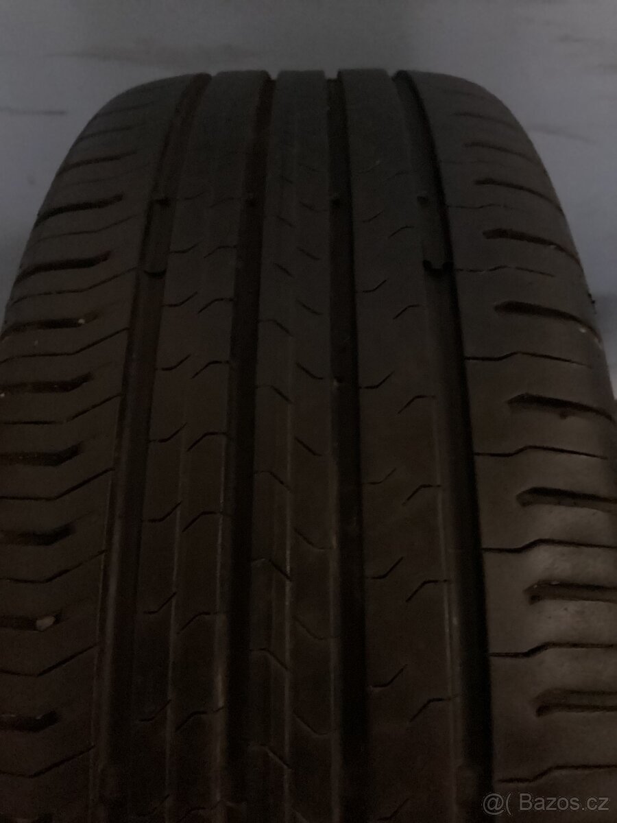 Letní pneumatiky 215/60/17 96H Continental