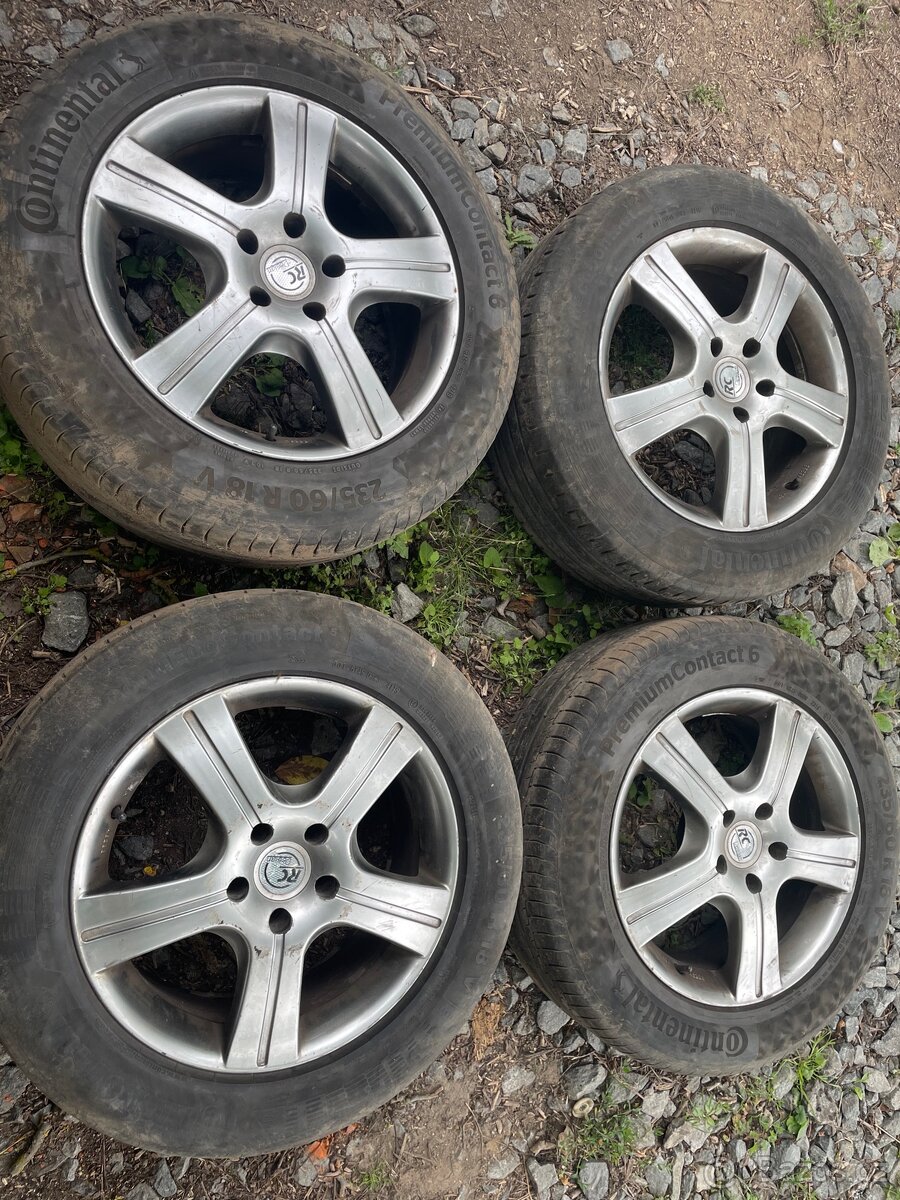 VW Transporter T5 ALU kola R18