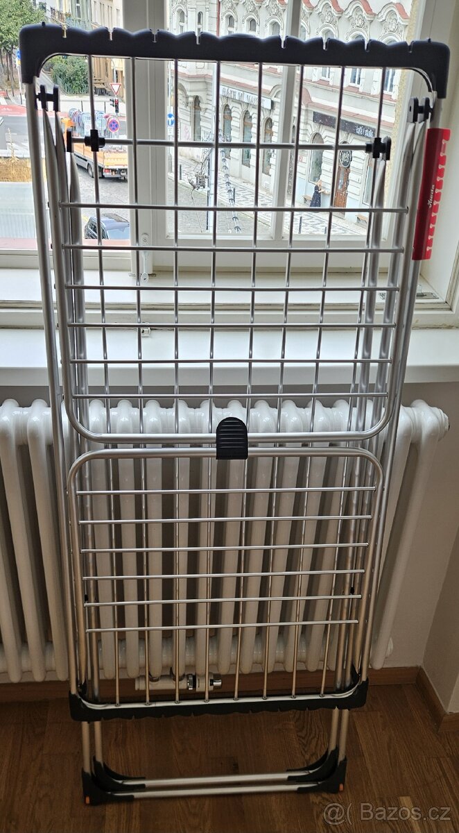 Ramínko na oblečení / clothes hanger