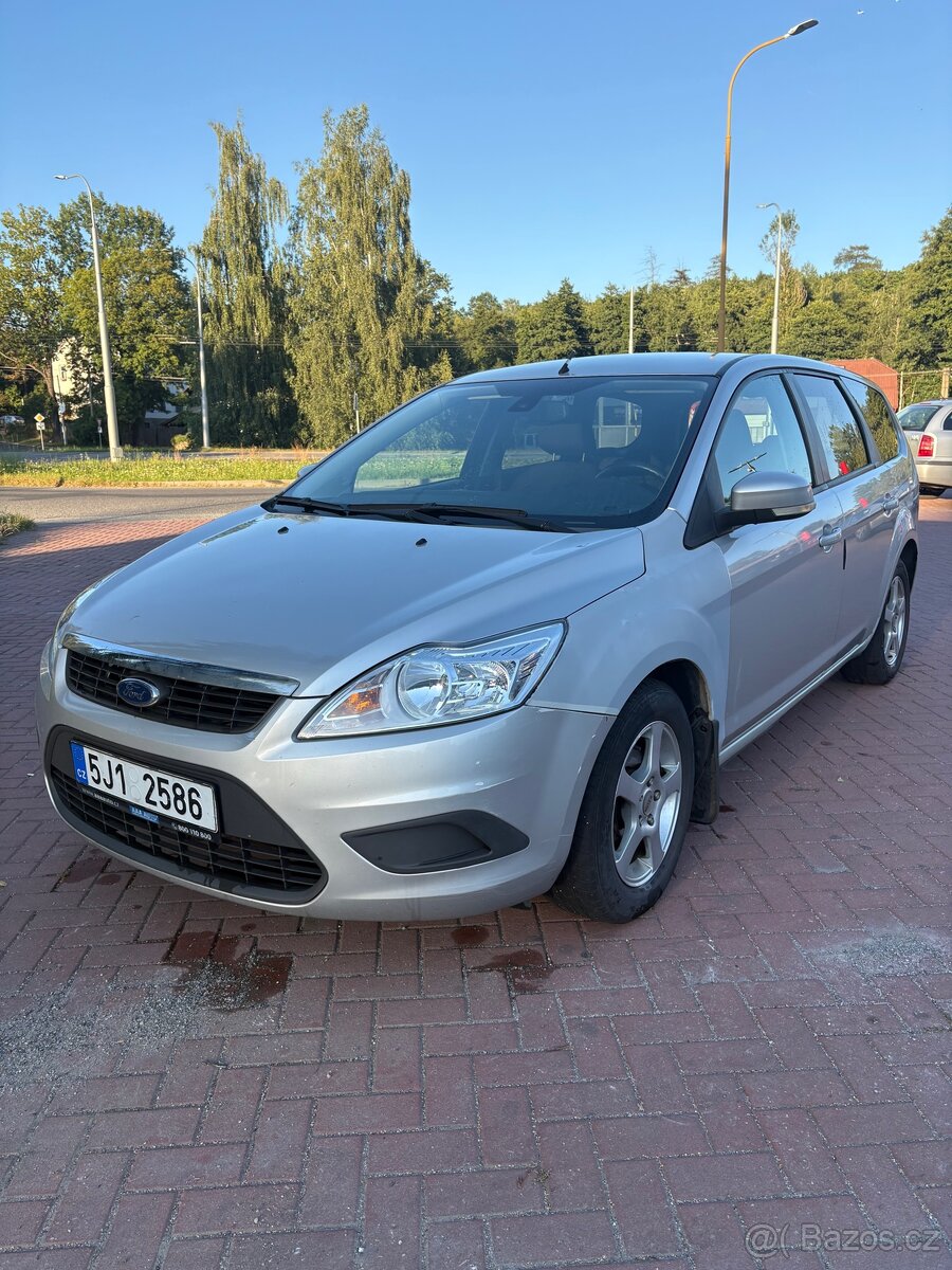 Ford Focus 1.6 74 kW kombi, 2009, nová STK