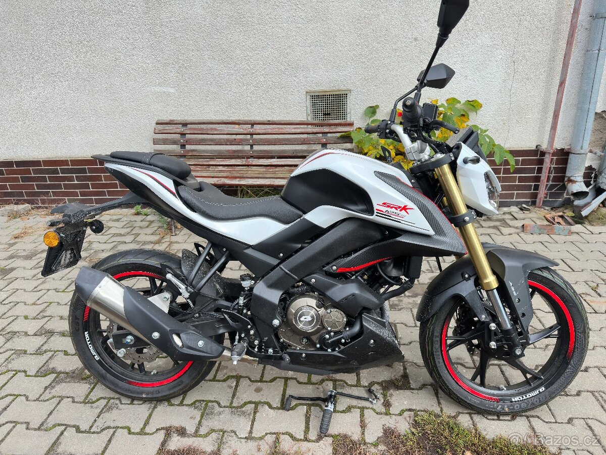 QJ motor SRK 125 S