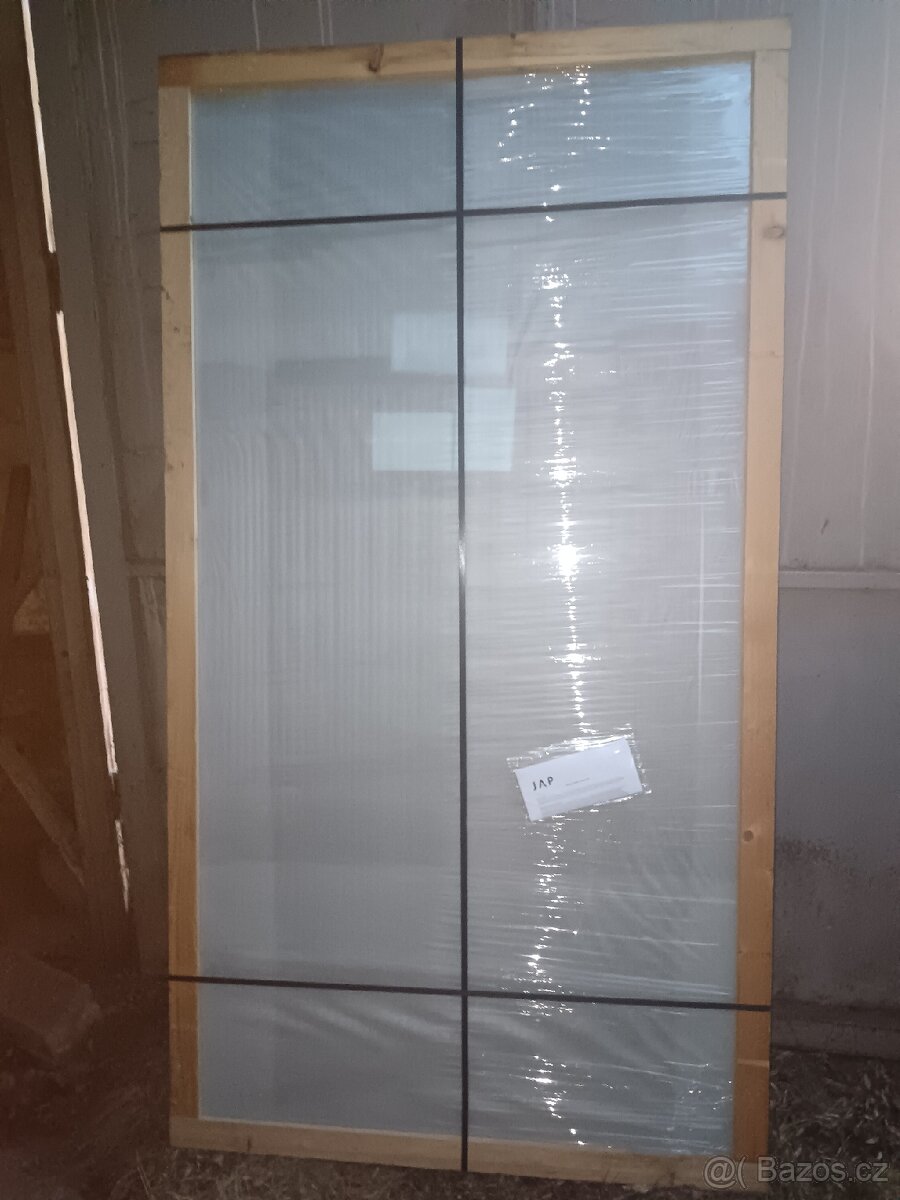 Skleněné posuvné dveře