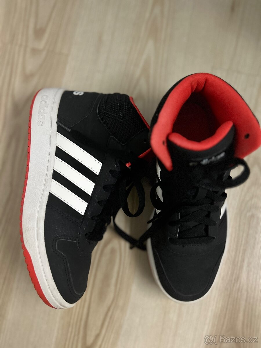 Adidas kotníčkové tenisky podzim/zima