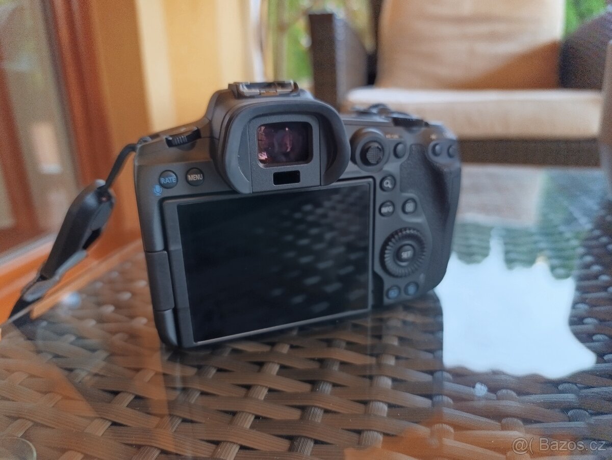 Fotoaparát CANON EOS R5 - zánovní