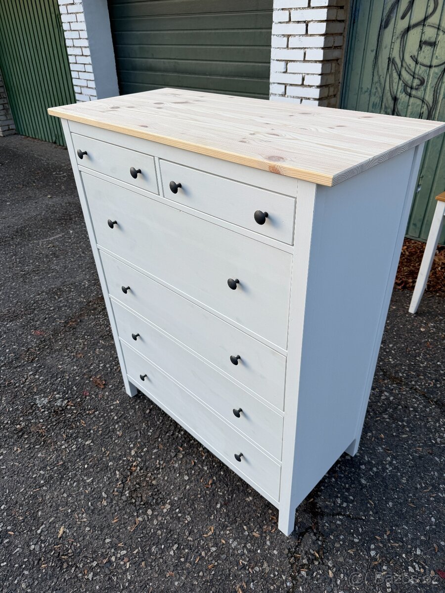 Komoda IKEA Hemnes se 6 zásuvkami - bíl. mořidlo