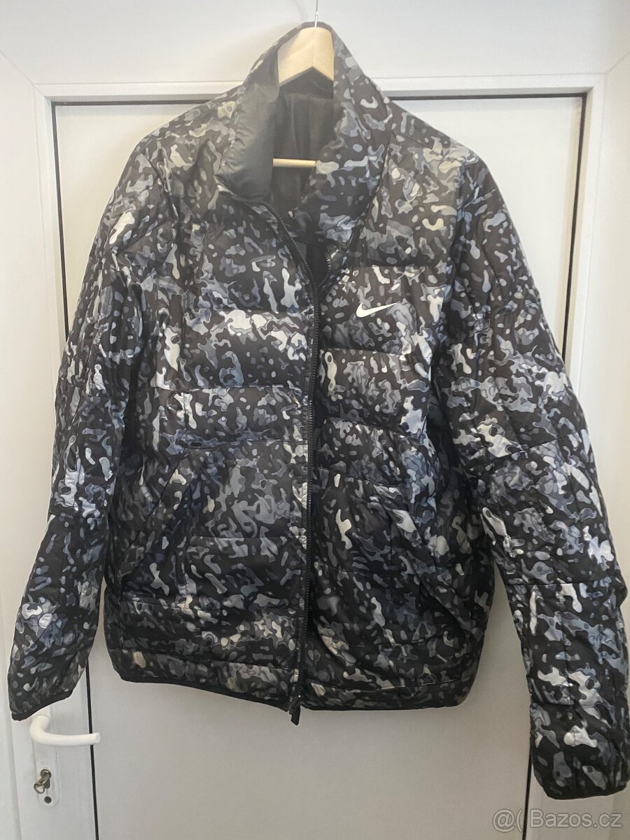 Dětská bunda NIKE , maskáčová vel. 170