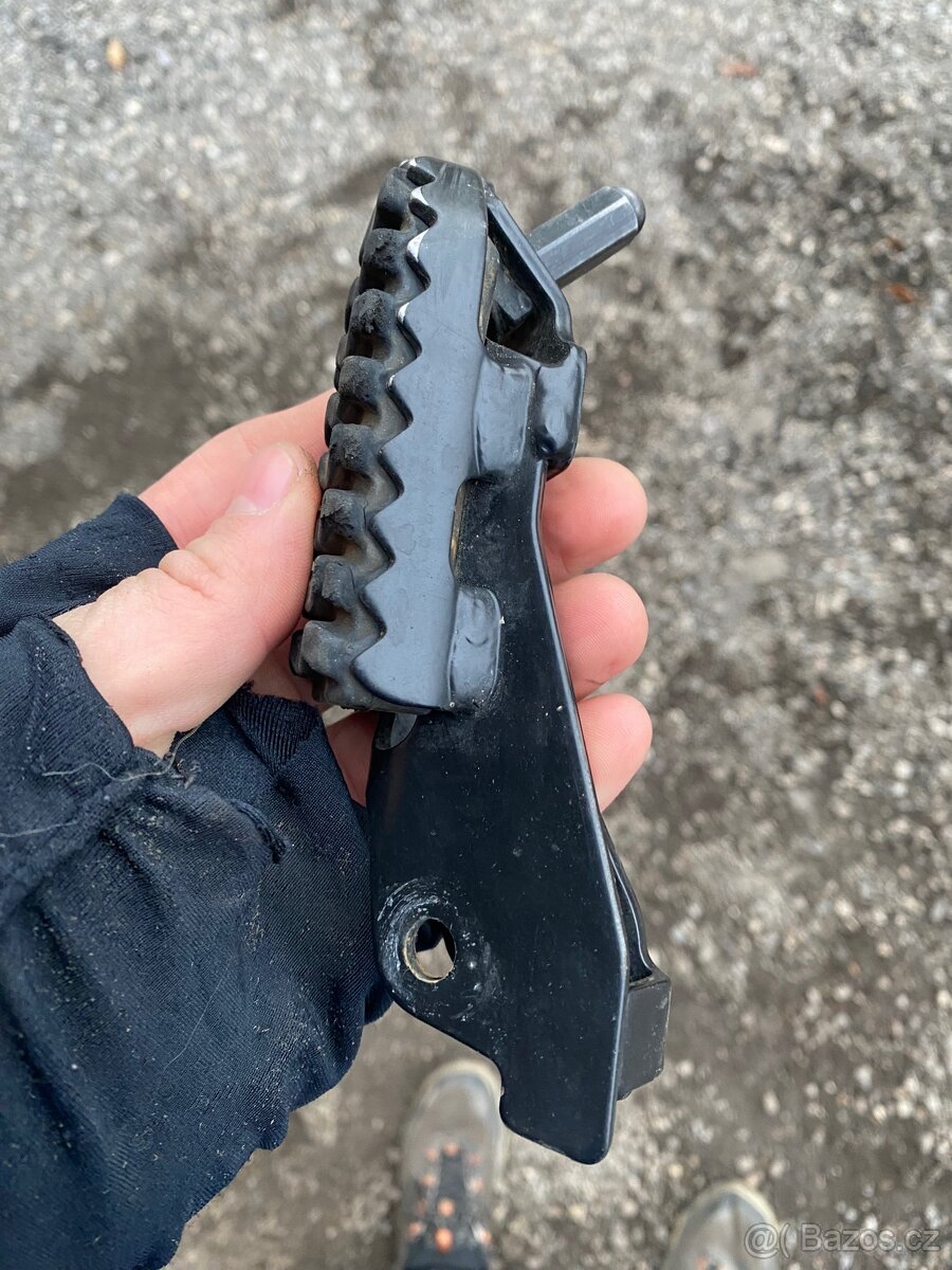 Triumph Tiger 800 xcx , levá stupačka ,2019