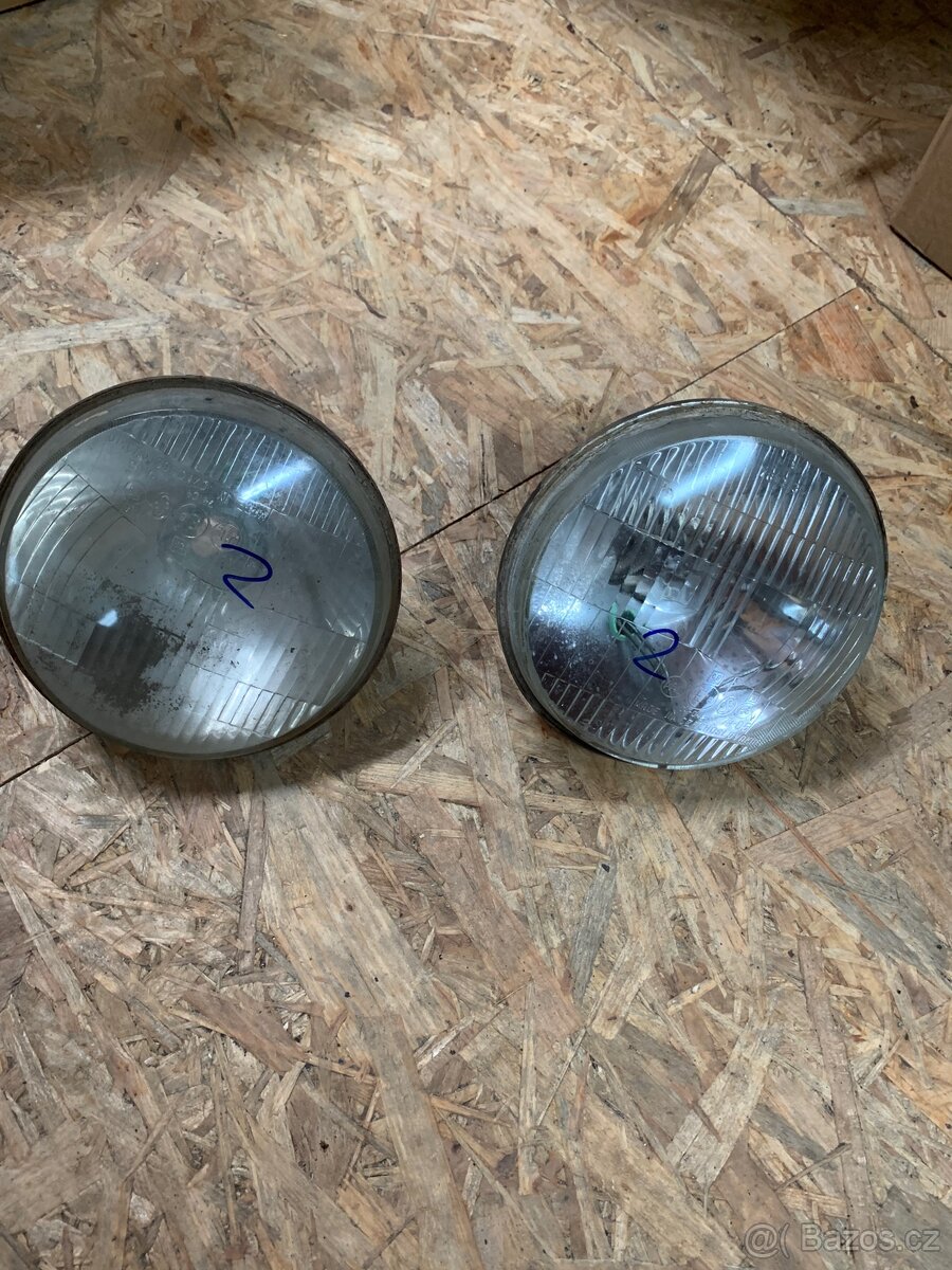 2. Paraboly světel Škoda octavia Felicia spartak