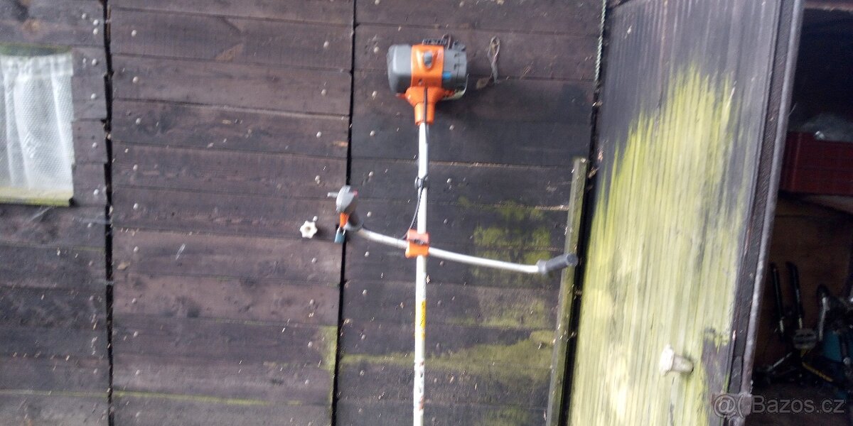 Prodám Křovinořez Husqvarna 535 RX.