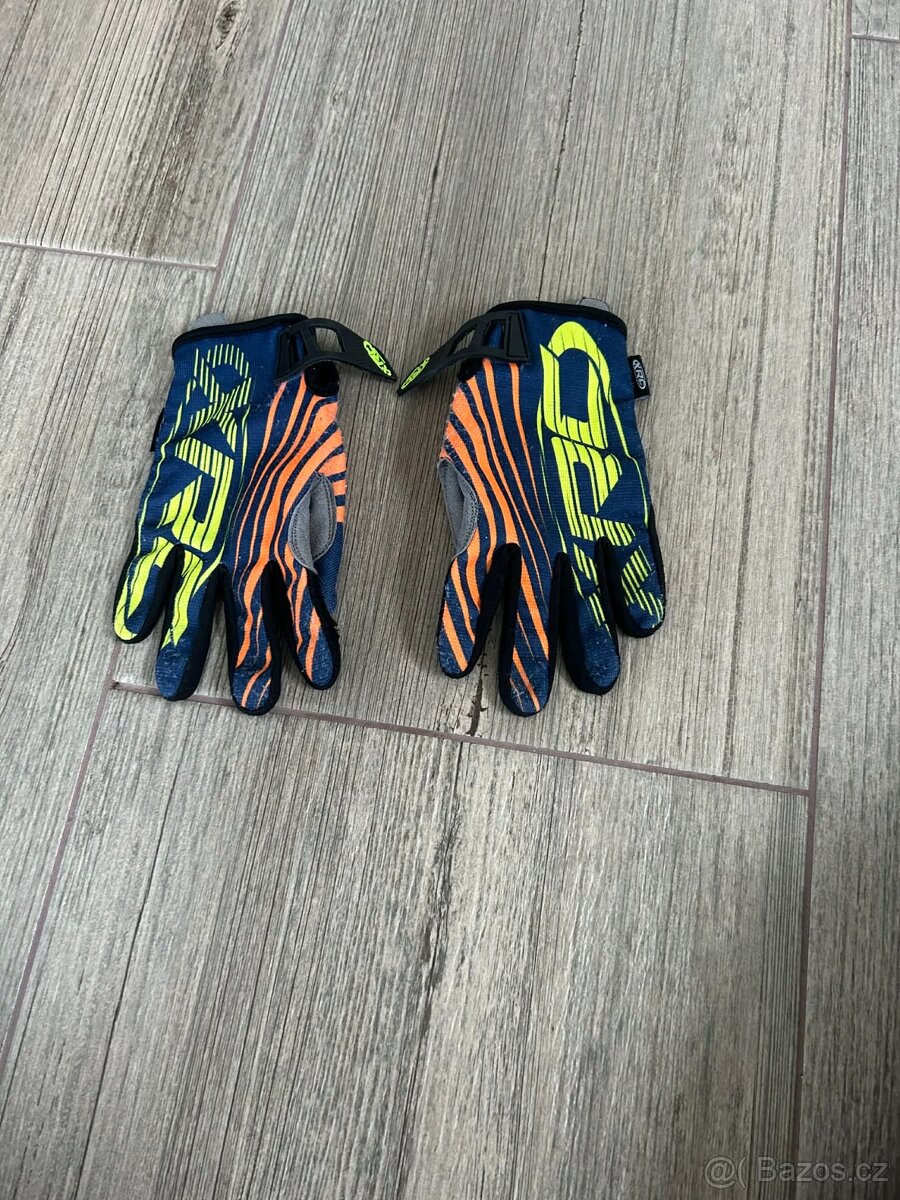 Motokrosové rukavice