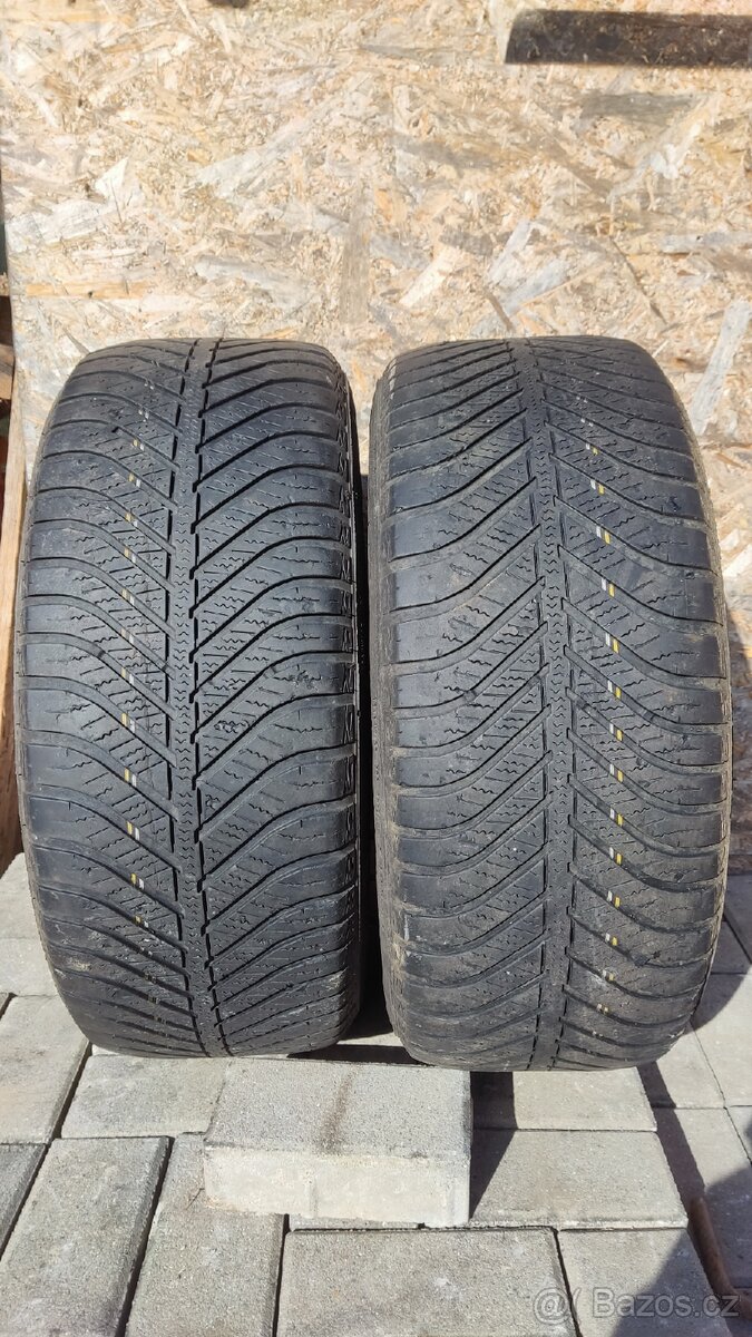 Zimní pneu 215/55/16