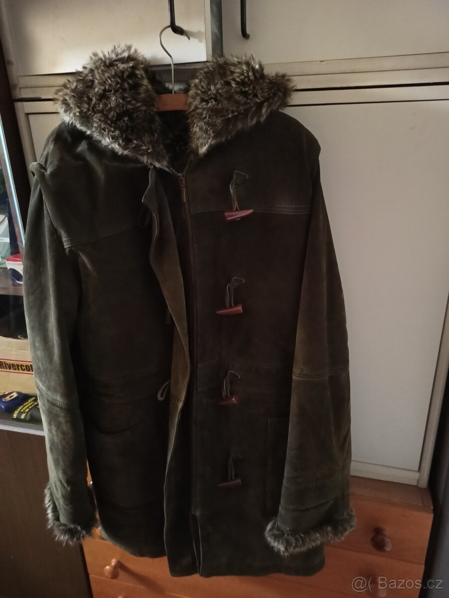 Kožešinový kabátek
