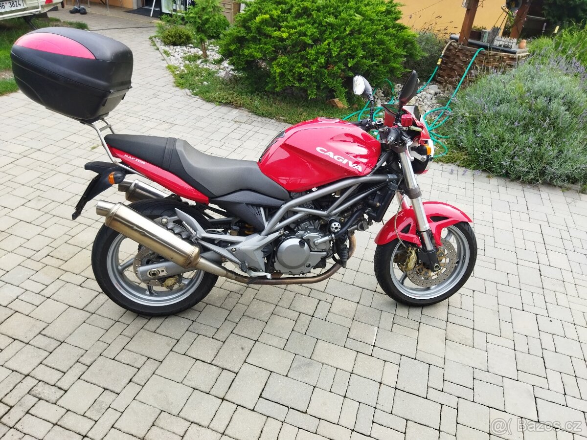 Cagiva raptor 650 2valec top stavu