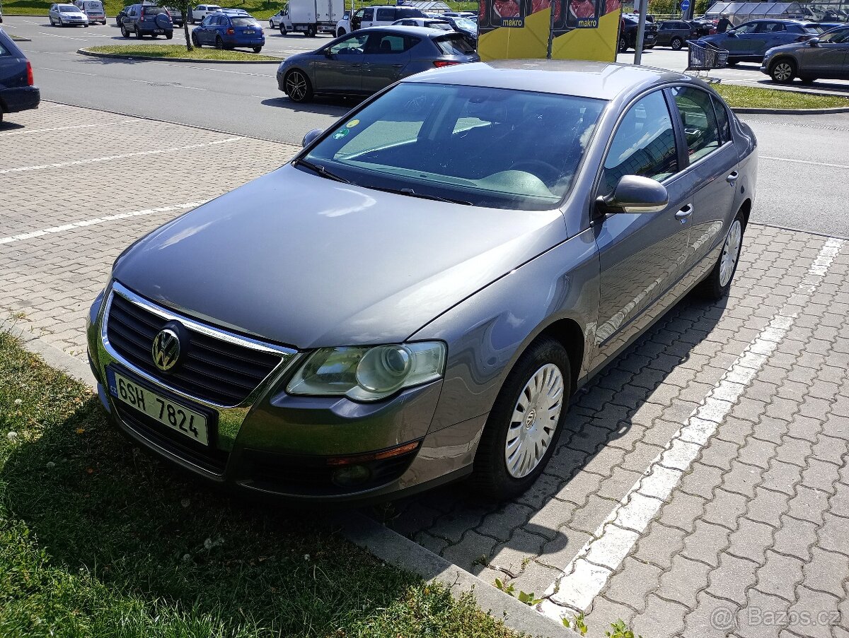 Volkswagen Passat (B6) 1.6 FSI