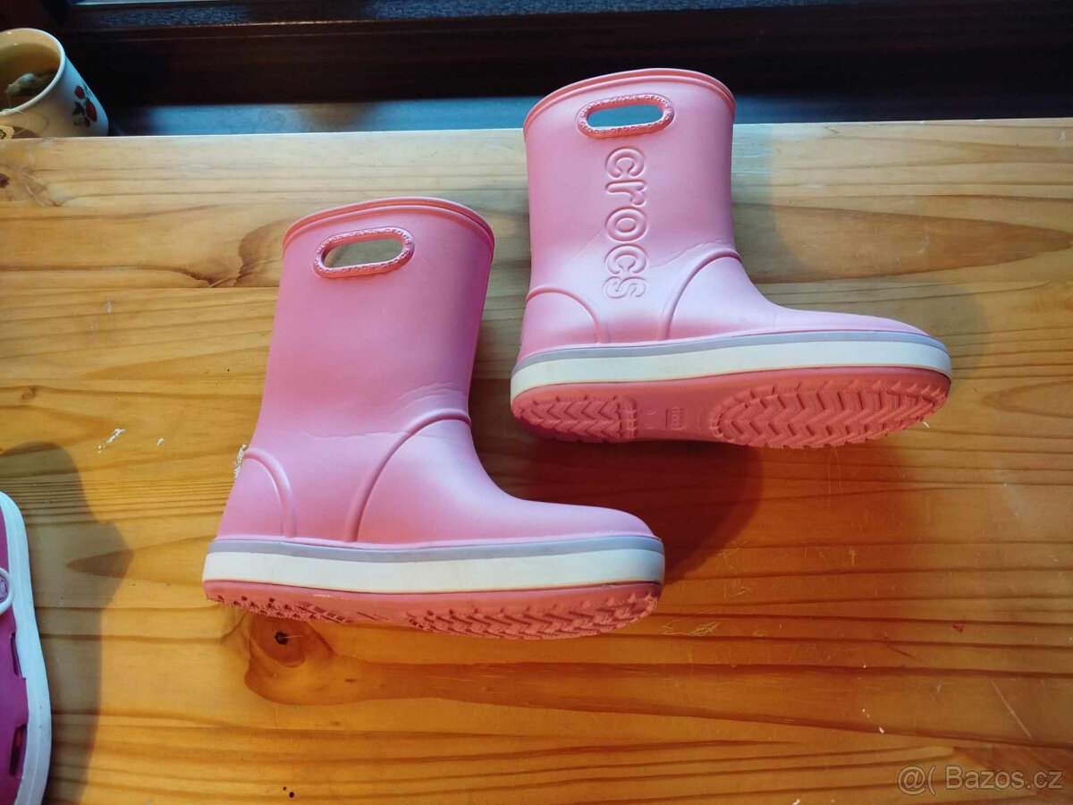 Holínky + nazouváky Crocs vel. 33-37