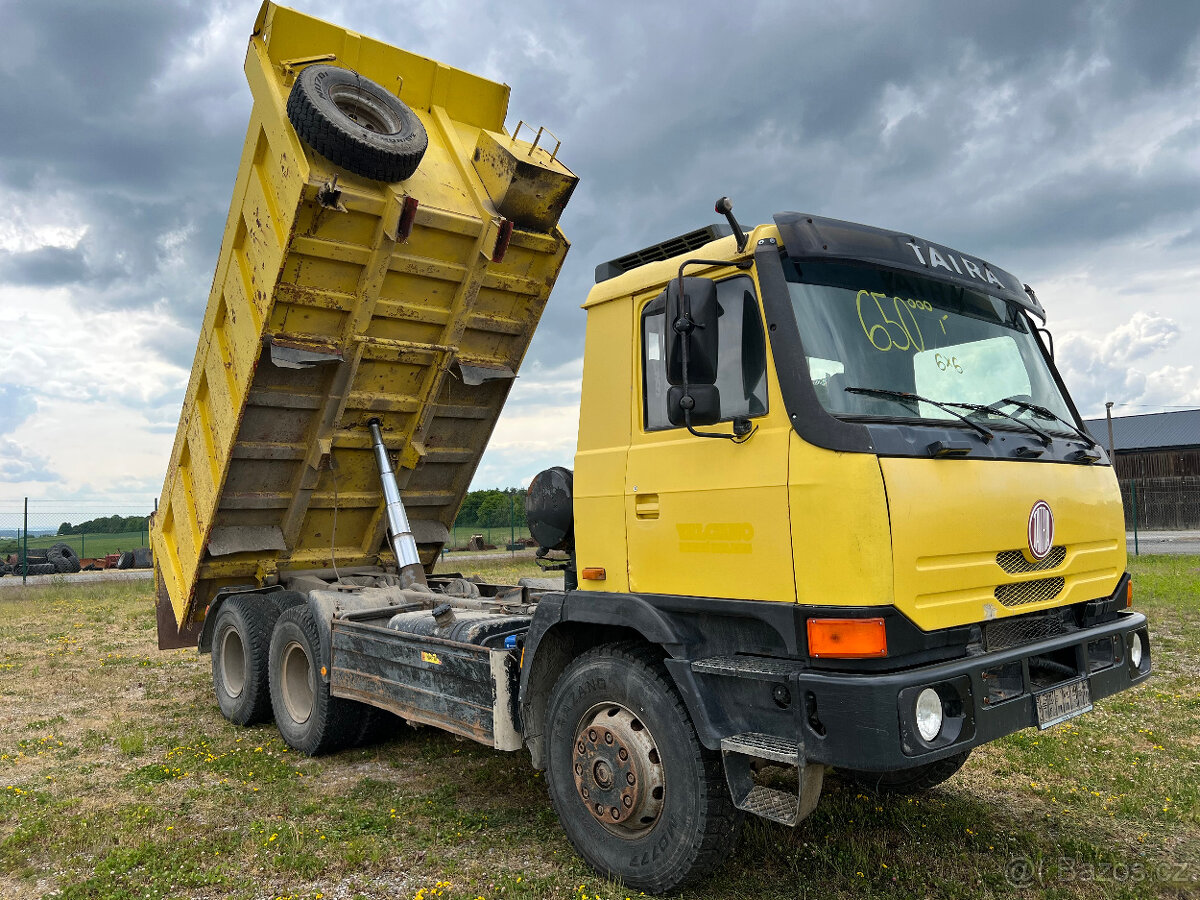SKLOPKA TATRA T 815 TERRNO S1 6x6, R.V. 2001