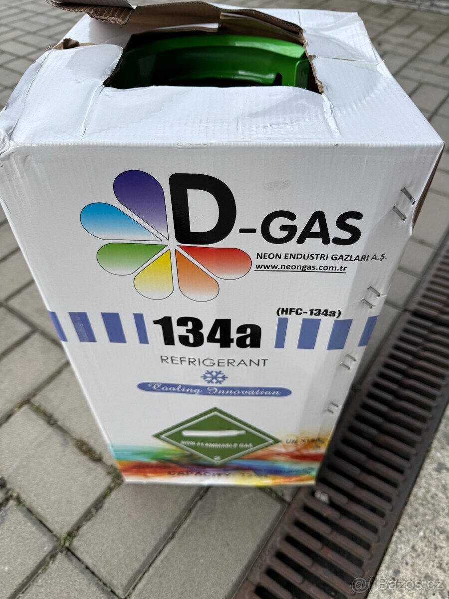 Chladivo klima ,Auto klimatizace včetne nadoby 12 kg