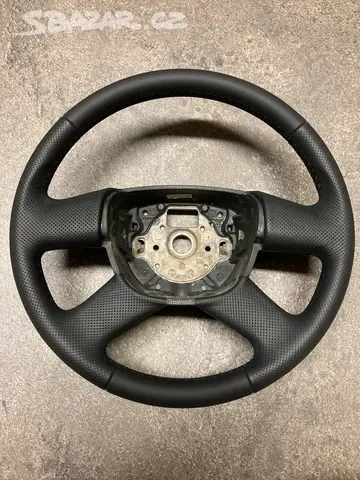 Čtyřramenný volant Škoda -nově renovovaný