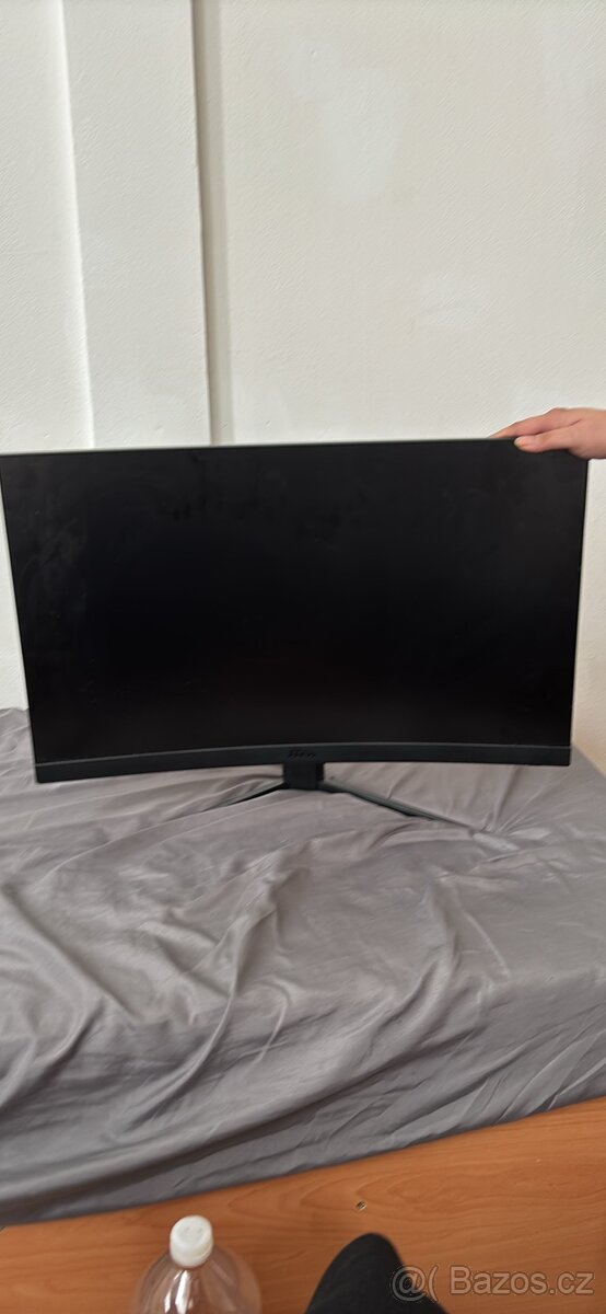 Herní monitor