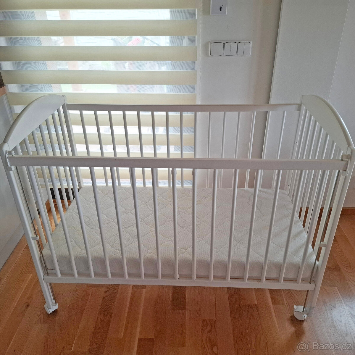 Dětská postýlka 120x60 cm vč. matrace
