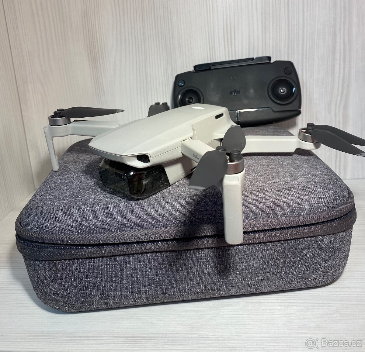 DJI Mavic Mini Fly More Combo – jako nový + nabíjecí stanice