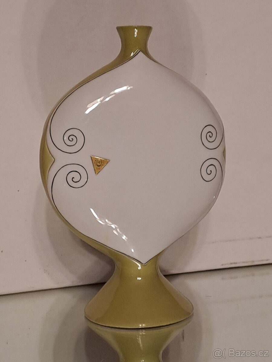 Royal Dux, autor Jindřiška Radová, designová váza