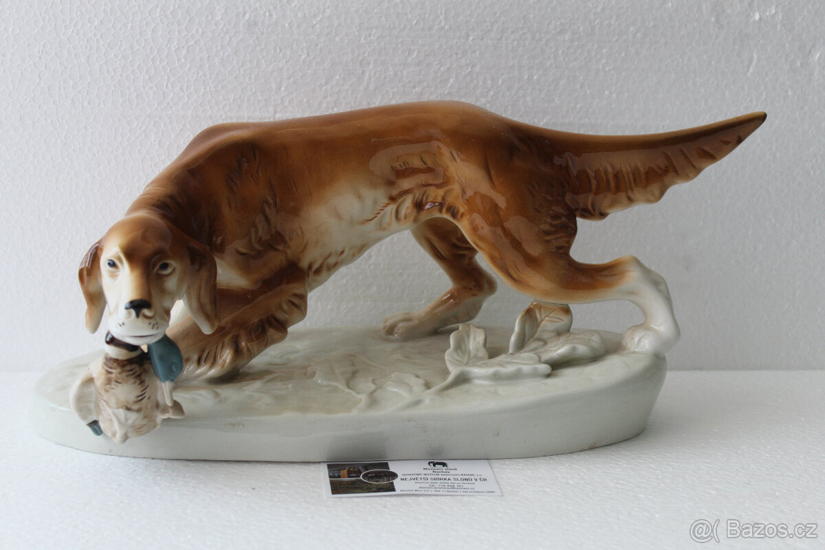 Royal Dux – lovecký pes s kačenou