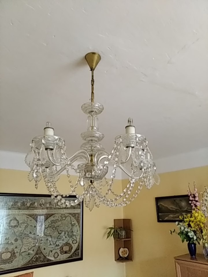 Křišťálový lustr