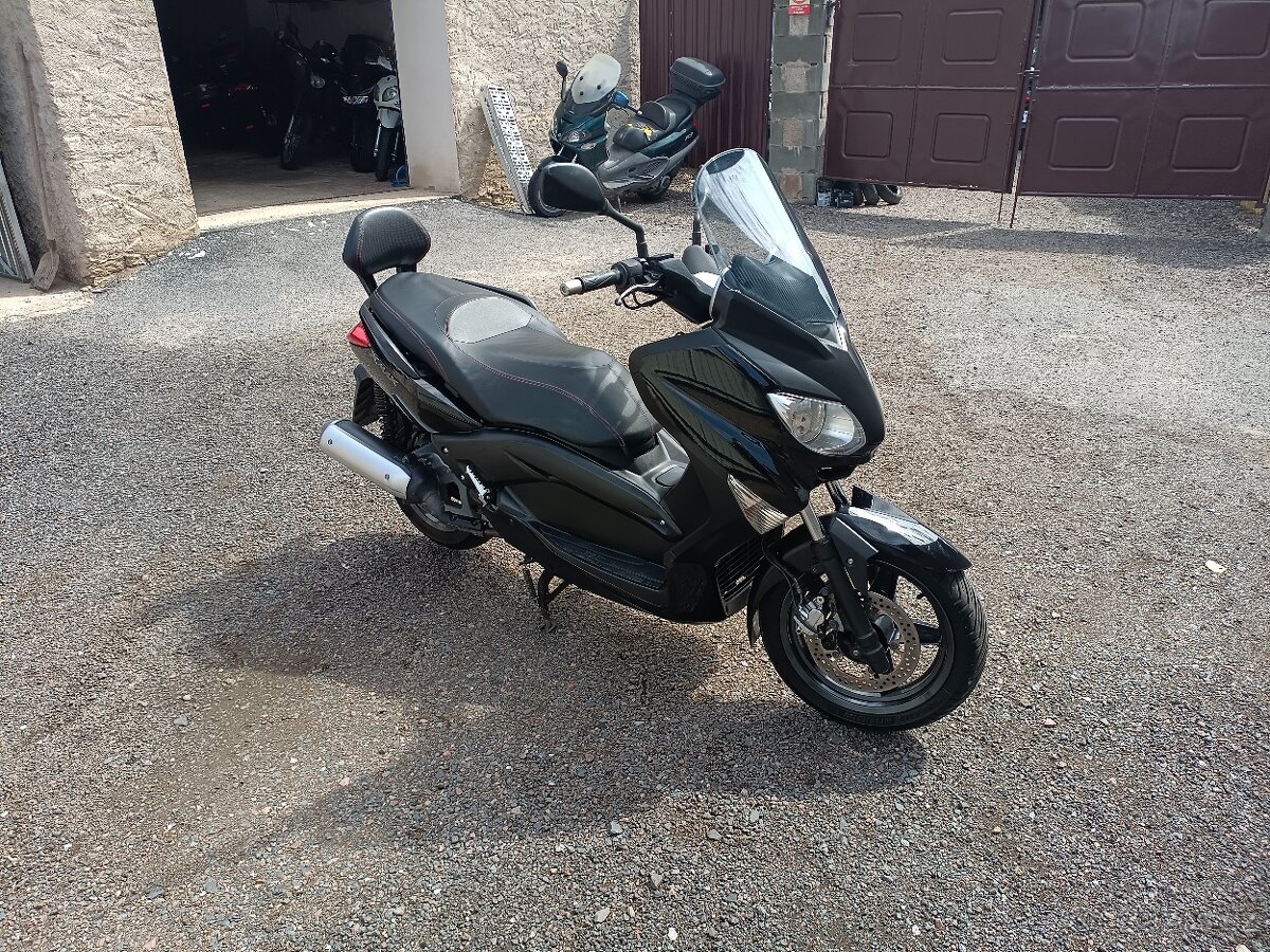 yamaha x max 125i rv.2012 cz doklady v ceně