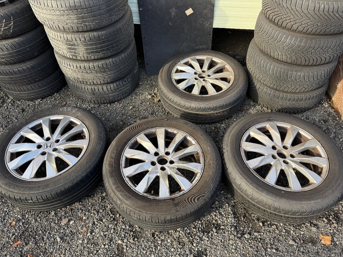 Honda CR-V letní pneumatiky