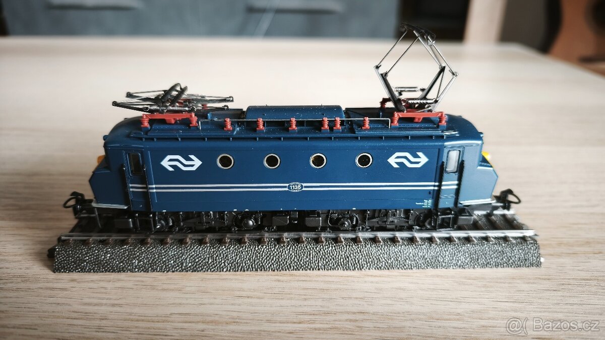Elektrická lokomotiva Märklin Hamo H0 8327 BR řady 1100 1135