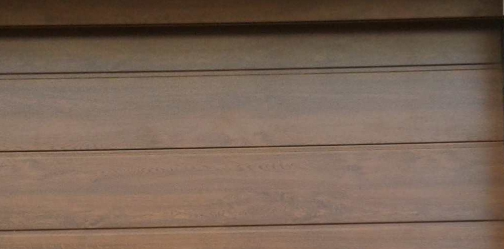 HORMANN SEKCE GARÁŽOVÝCH VRAT, DRÁŽKA M, BARVA TMAVÝ DUB