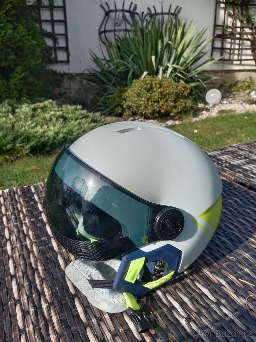 Dětská lyžařská přilba Decathlon