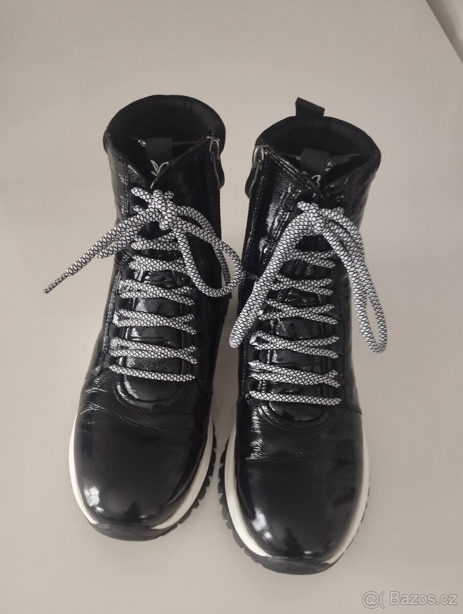 Zimní kotníkové boty dámské