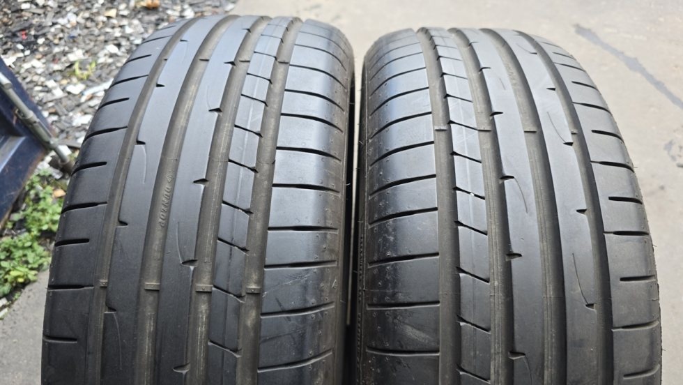 Letní pneu 215/55/17 Dunlop