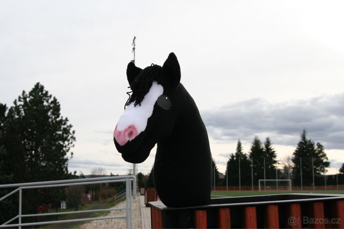 Černý hobby horse na prodej: Fantasy