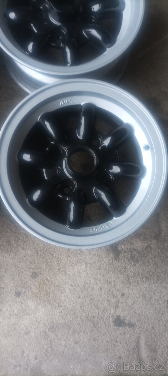 Originál dobové ALU Škoda 4x130 PEG