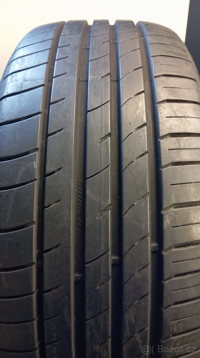 235/50R19 - KUMHO -letní