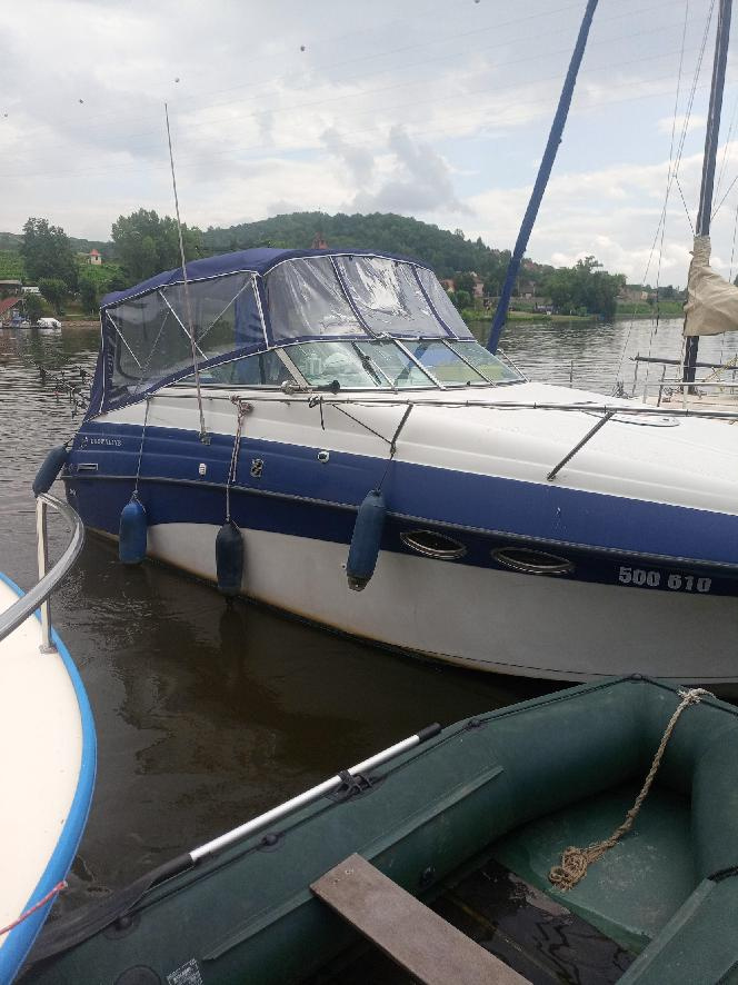 CROWNLINE 268 CR kajutová lod,motorový člun,