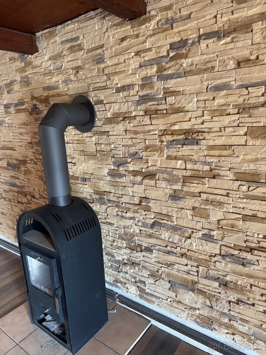 Interiérový obklad na stěnu 17,5 m2